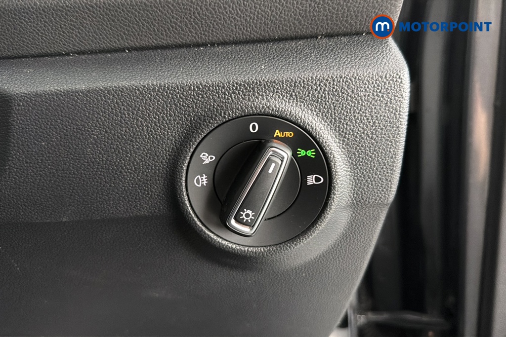 Volkswagen T-Roc Style Automatic Petrol SUV - Stock Number (1666357) - 11th supplementary image