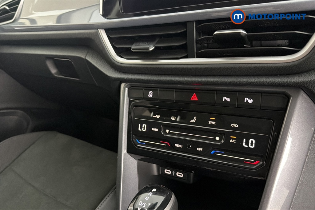 Volkswagen T-Roc Style Automatic Petrol SUV - Stock Number (1666357) - 12th supplementary image