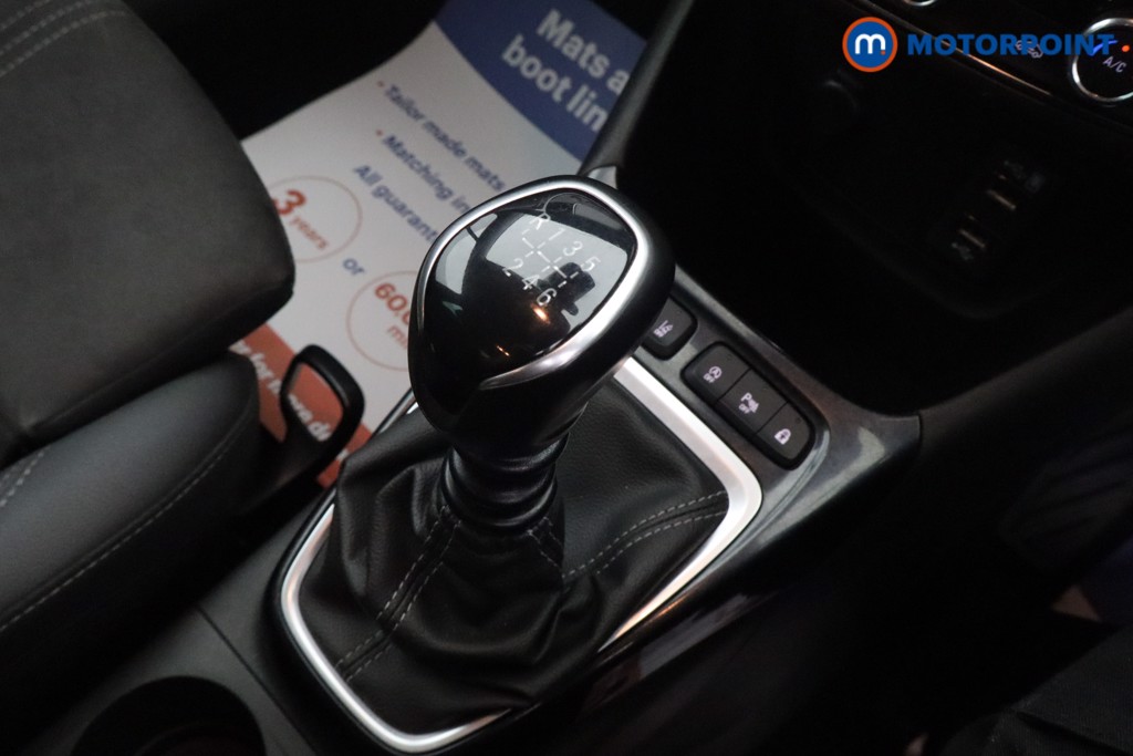 Vauxhall Crossland Ultimate Manual Petrol SUV - Stock Number (1666488) - 12th supplementary image