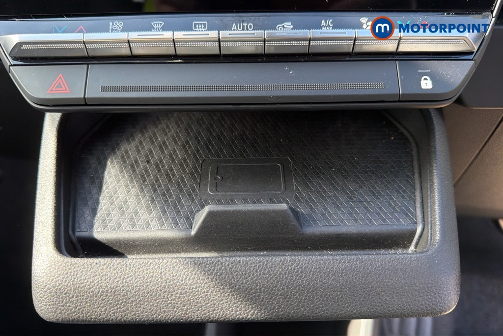 Renault Megane E-Tech Equilibre Automatic Electric Hatchback - Stock Number (1666588) - 1st supplementary image