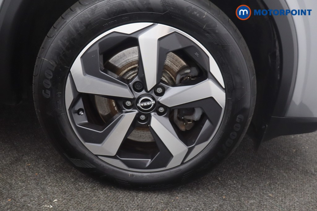 Nissan Qashqai N-Connecta Automatic Petrol-Electric Hybrid SUV - Stock Number (1667338) - 30th supplementary image