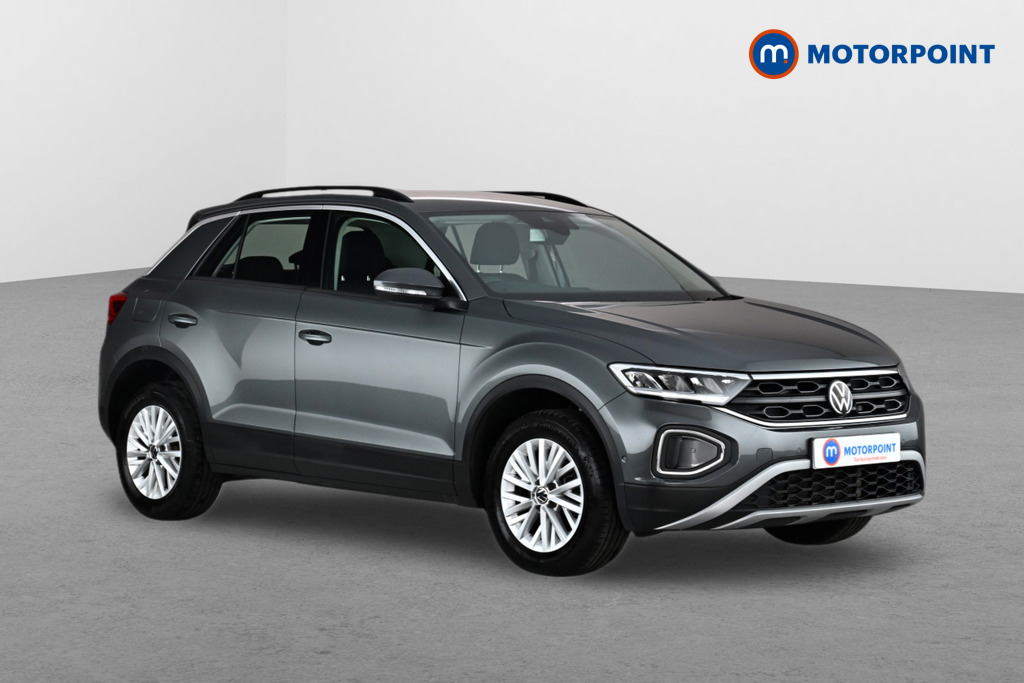 Volkswagen T-Roc Life Manual Petrol SUV - Stock Number (1667381) - Drivers side front corner