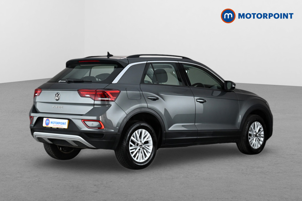 Volkswagen T-Roc Life Manual Petrol SUV - Stock Number (1667381) - Drivers side rear corner