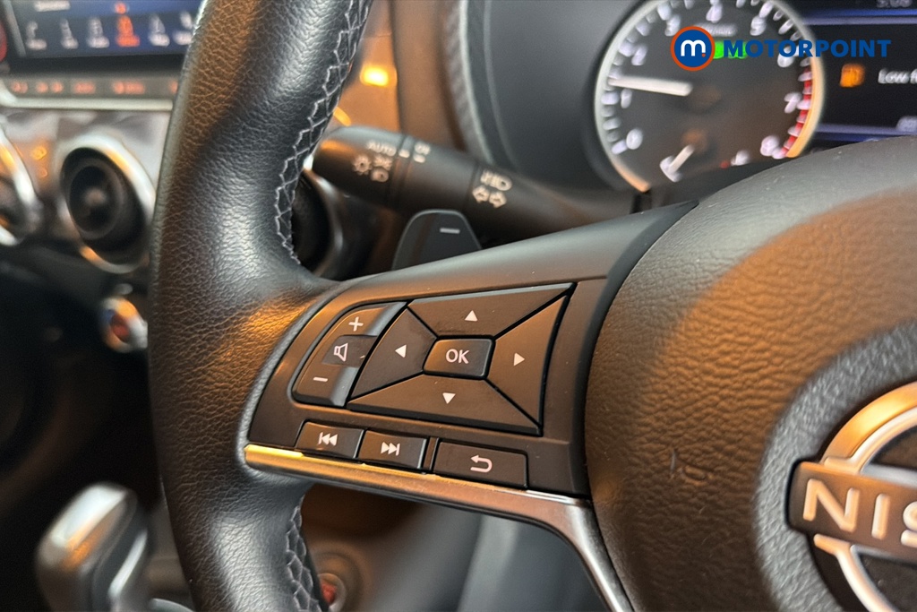 Nissan Juke N-Connecta Automatic Petrol SUV - Stock Number (1667574) - 4th supplementary image