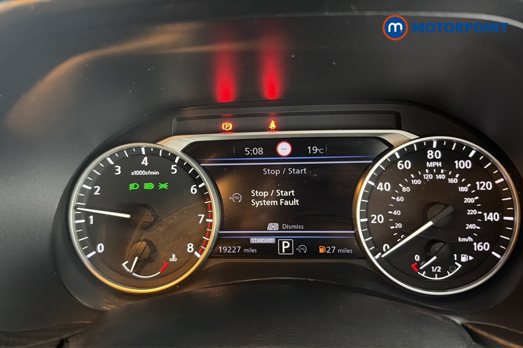 Nissan Juke N-Connecta Automatic Petrol SUV - Stock Number (1667574) - 7th supplementary image
