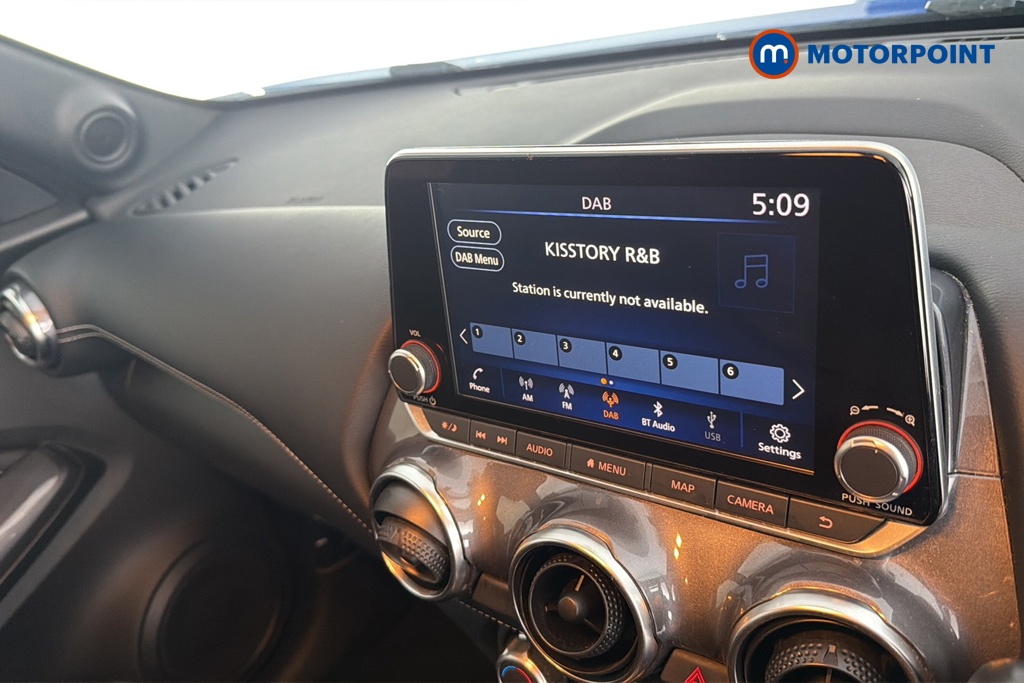 Nissan Juke N-Connecta Automatic Petrol SUV - Stock Number (1667574) - 8th supplementary image