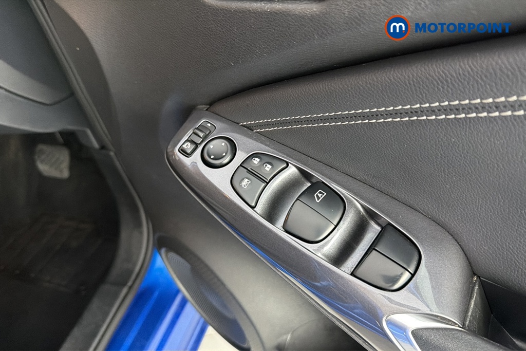 Nissan Juke N-Connecta Automatic Petrol SUV - Stock Number (1667574) - 19th supplementary image