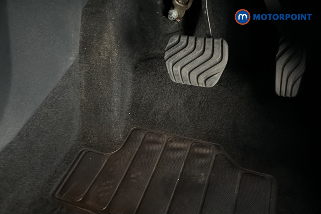 Nissan Juke N-Connecta Automatic Petrol SUV - Stock Number (1667574) - 24th supplementary image