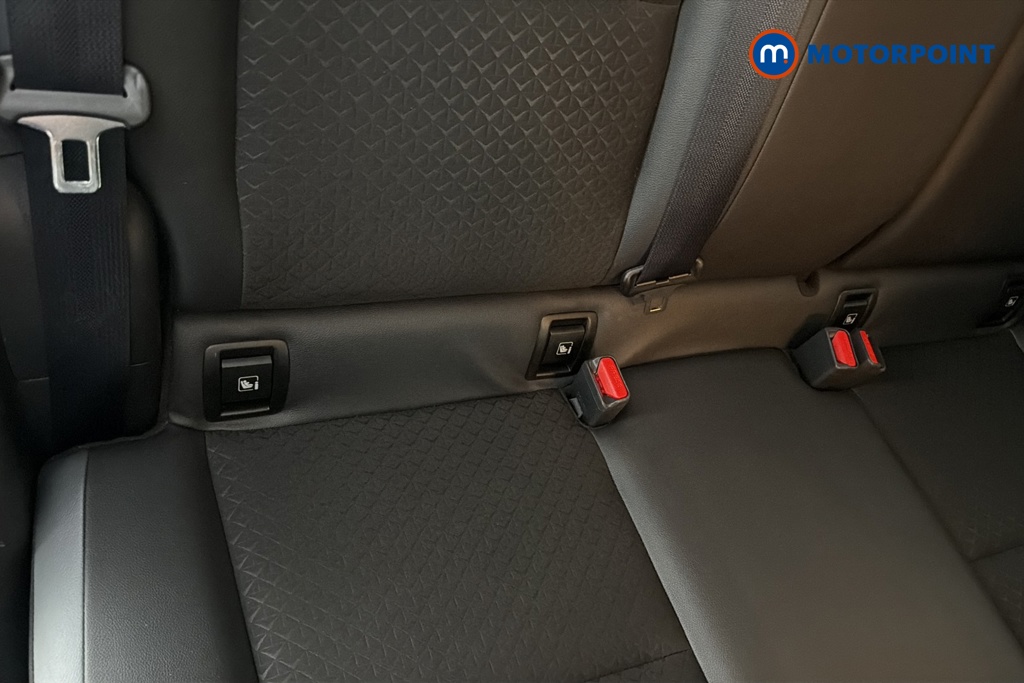 Nissan Juke N-Connecta Automatic Petrol SUV - Stock Number (1667574) - 27th supplementary image