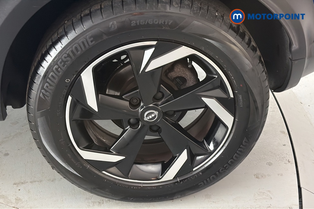 Nissan Juke N-Connecta Automatic Petrol SUV - Stock Number (1667574) - 45th supplementary image