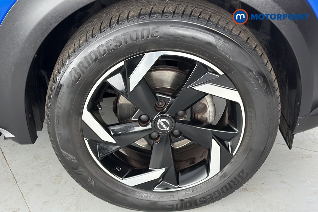 Nissan Juke N-Connecta Automatic Petrol SUV - Stock Number (1667574) - 47th supplementary image