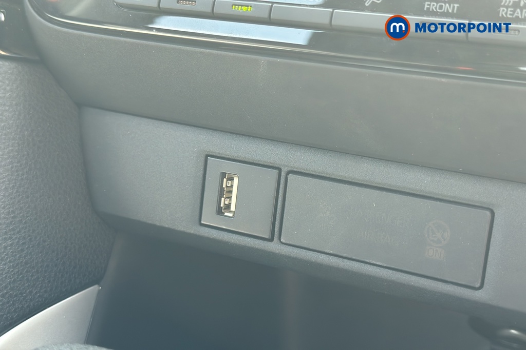 Toyota Yaris Icon Automatic Petrol-Electric Hybrid Hatchback - Stock Number (1667736) - 995th supplementary image