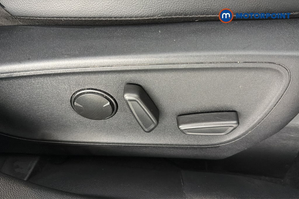 Ford Kuga St-Line Edition Automatic Petrol-Electric Hybrid SUV - Stock Number (1667815) - 23rd supplementary image