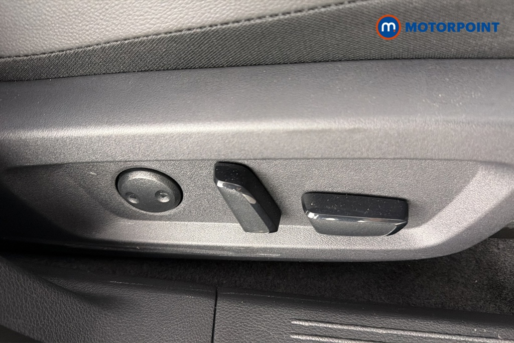 Nissan Qashqai Tekna Automatic Petrol SUV - Stock Number (1668023) - 23rd supplementary image