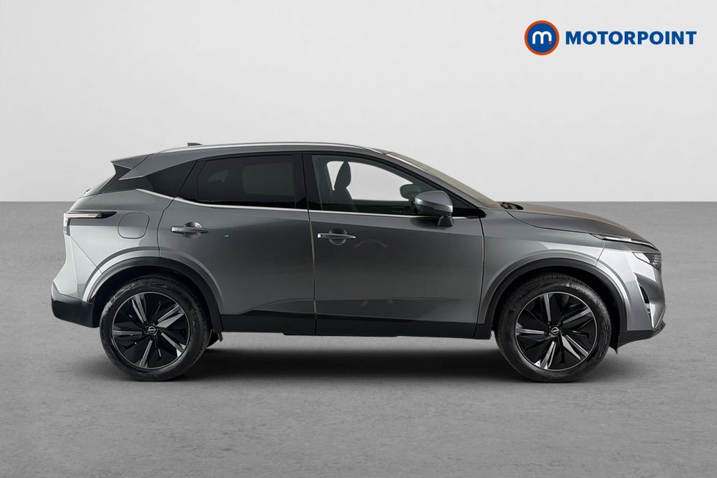 Nissan Qashqai Tekna Automatic Petrol SUV - Stock Number (1668023) - Passenger side