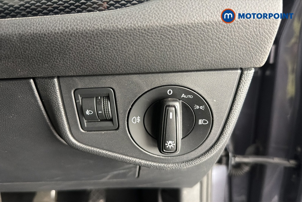 Volkswagen Polo Match Manual Petrol Hatchback - Stock Number (1668200) - 11th supplementary image