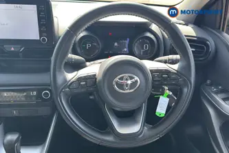 Toyota Yaris Design Automatic Petrol-Electric Hybrid Hatchback - Stock Number (1668301) - 2nd supplementary image