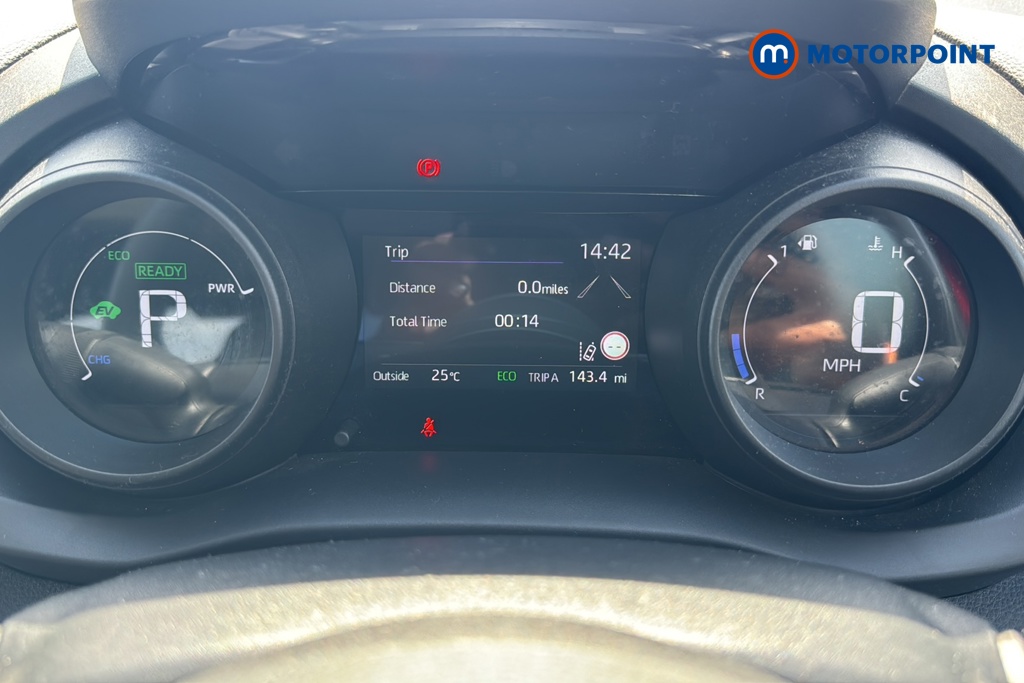 Toyota Yaris Design Automatic Petrol-Electric Hybrid Hatchback - Stock Number (1668301) - 7th supplementary image