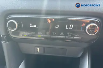 Toyota Yaris Design Automatic Petrol-Electric Hybrid Hatchback - Stock Number (1668301) - 12th supplementary image