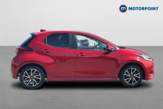 Toyota Yaris Design Automatic Petrol-Electric Hybrid Hatchback - Stock Number (1668301) - Passenger side
