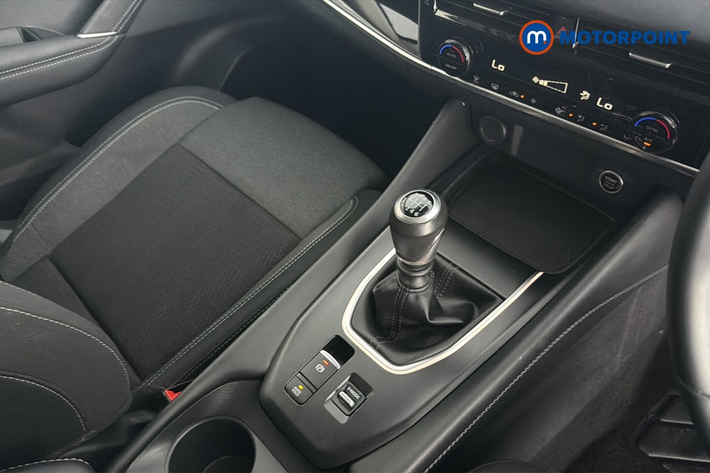 Nissan Qashqai N-Connecta Manual Petrol SUV - Stock Number (1668391) - 15th supplementary image