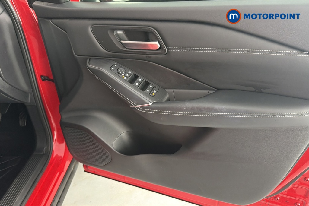 Nissan Qashqai N-Connecta Manual Petrol SUV - Stock Number (1668391) - 18th supplementary image