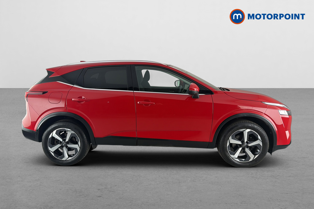 Nissan Qashqai N-Connecta Manual Petrol SUV - Stock Number (1668391) - Passenger side