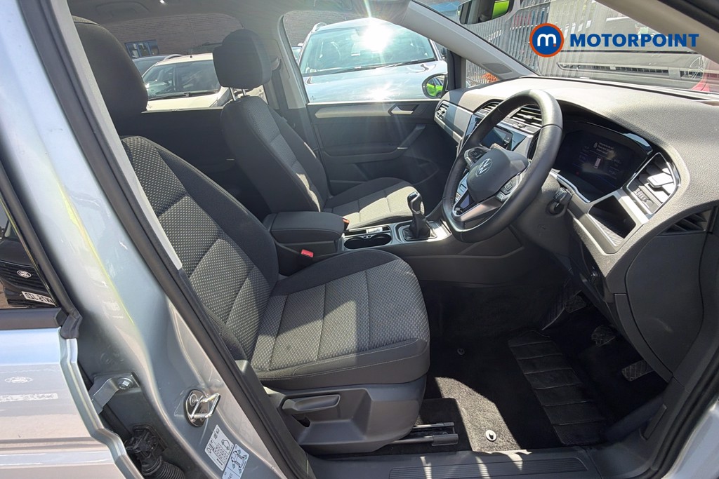 Volkswagen Touran Match Manual Petrol People Carrier - Stock Number (1668476) - 6th supplementary image