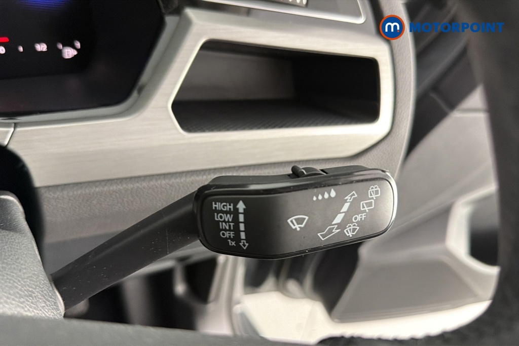 Volkswagen Touran Match Manual Petrol People Carrier - Stock Number (1668535) - 6th supplementary image