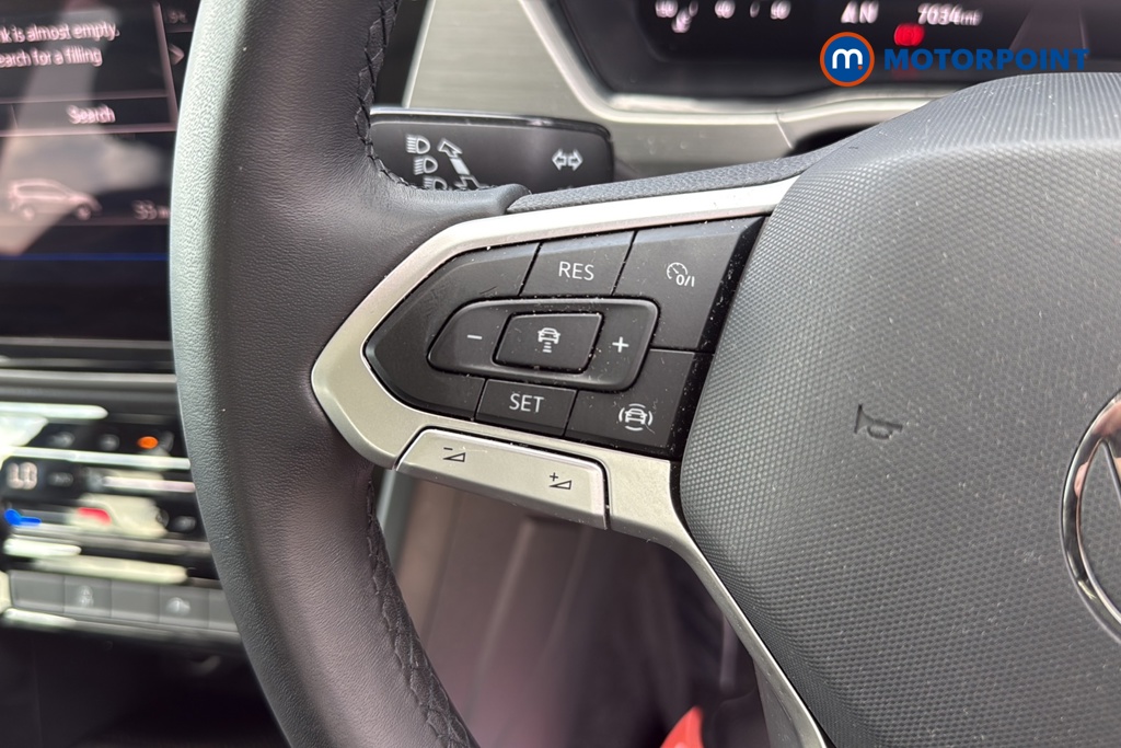 Volkswagen Touran Match Manual Petrol People Carrier - Stock Number (1668537) - 4th supplementary image