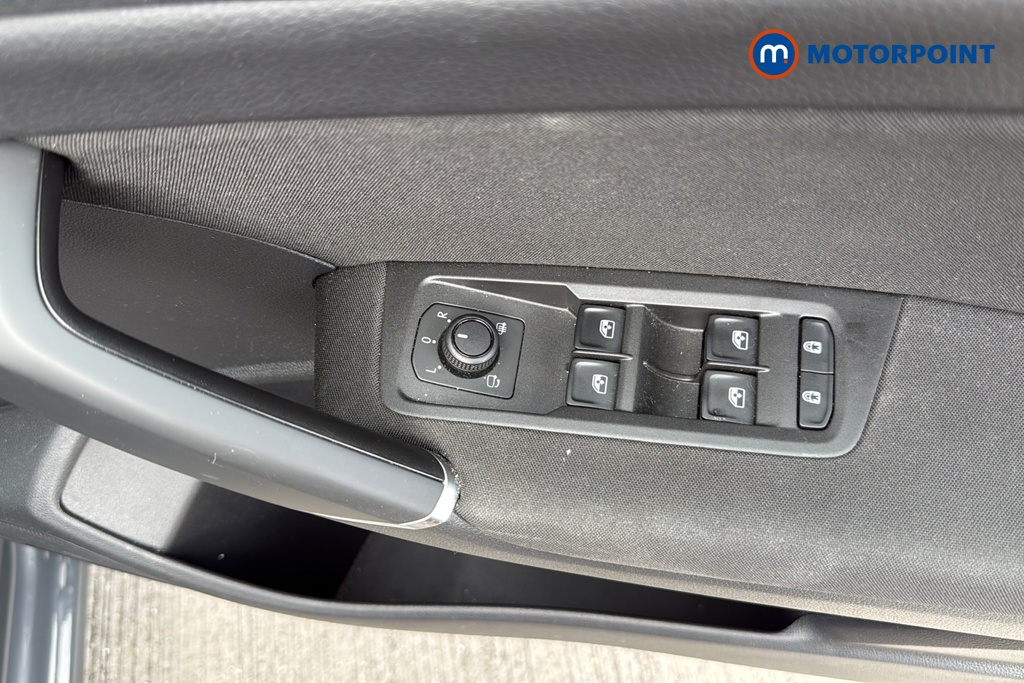 Volkswagen Touran Match Manual Petrol People Carrier - Stock Number (1668537) - 19th supplementary image