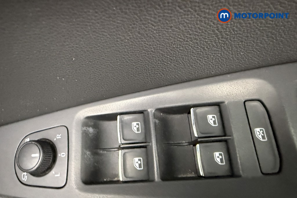Seat Leon Fr Sport Automatic Petrol Hatchback - Stock Number (1631588) - 19th supplementary image