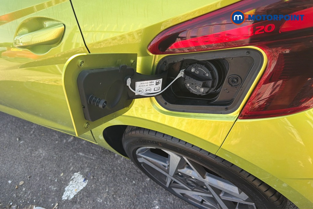Hyundai I20 Premium Manual Petrol Hatchback - Stock Number (1633214) - 33rd supplementary image