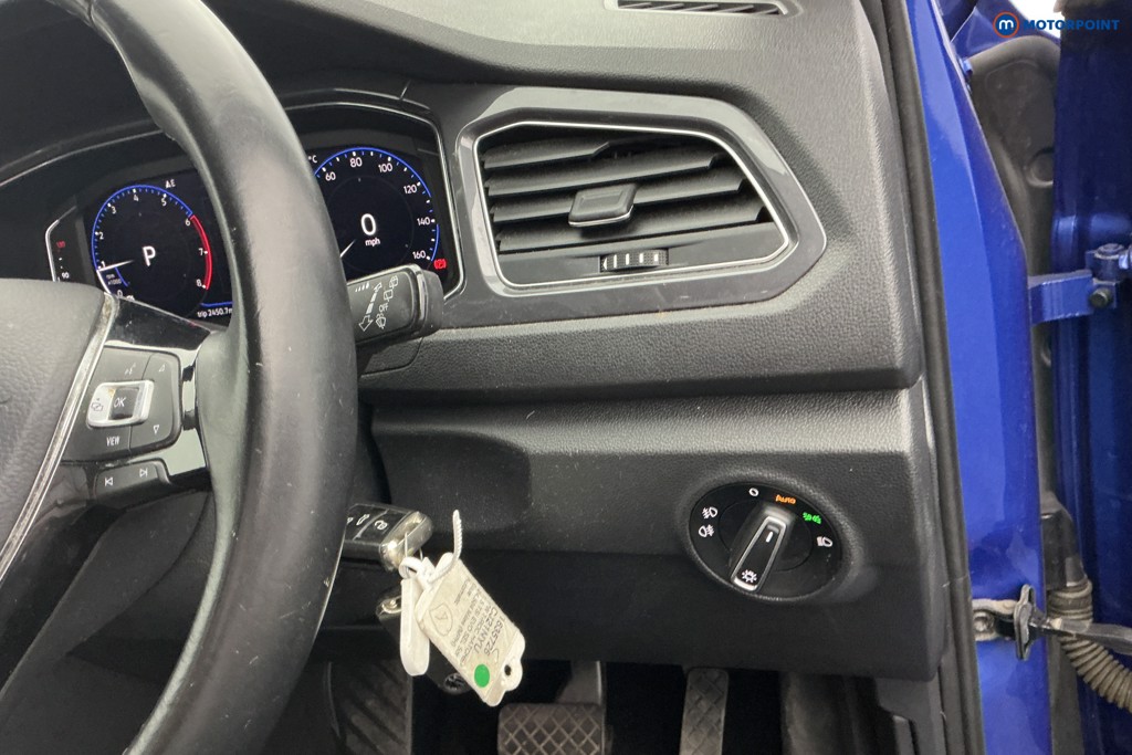 Volkswagen T-Roc SEL Automatic Petrol SUV - Stock Number (1635726) - 22nd supplementary image
