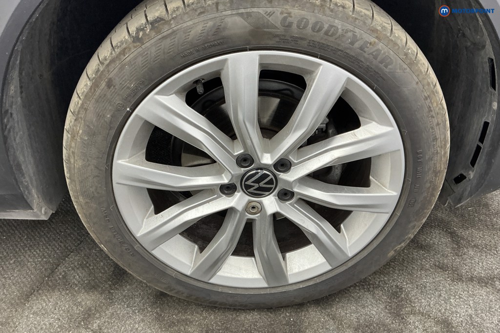 Volkswagen T-Roc SEL Automatic Petrol SUV - Stock Number (1635726) - 33rd supplementary image