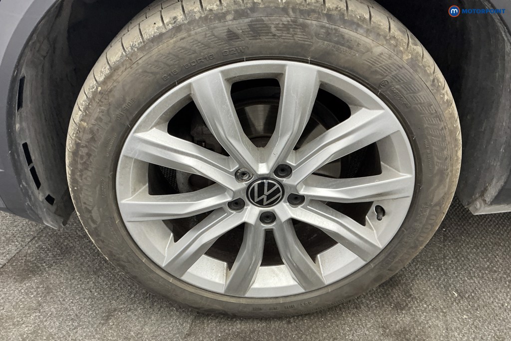 Volkswagen T-Roc SEL Automatic Petrol SUV - Stock Number (1635726) - 34th supplementary image