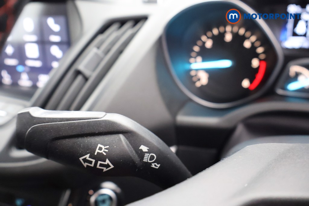 Ford Kuga St-Line Manual Diesel SUV - Stock Number (1649836) - 5th supplementary image