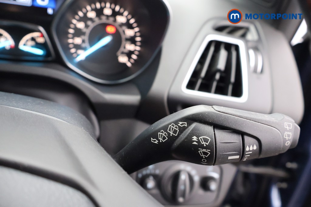 Ford Kuga St-Line Manual Diesel SUV - Stock Number (1649836) - 6th supplementary image