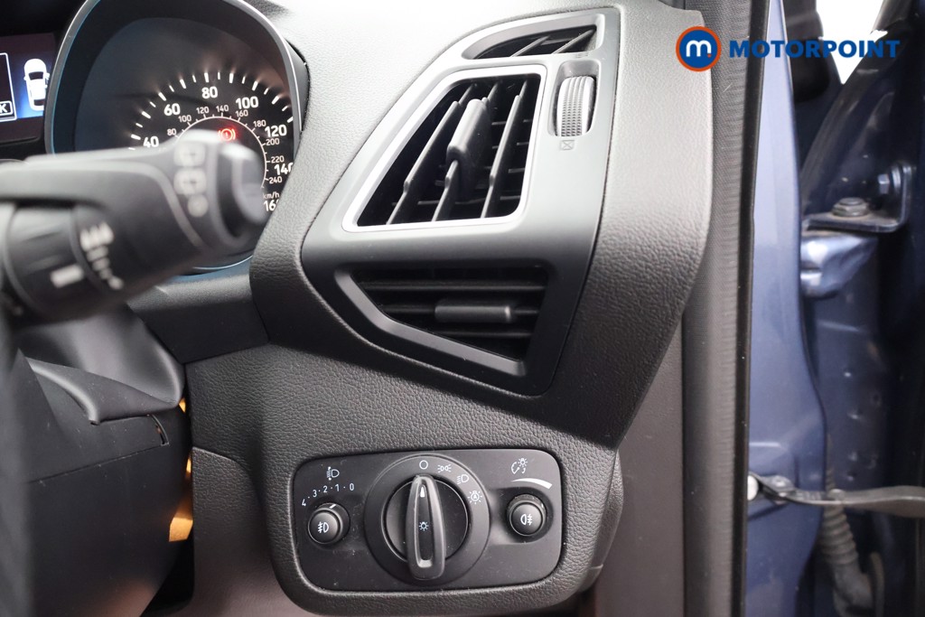Ford Kuga St-Line Manual Diesel SUV - Stock Number (1649836) - 7th supplementary image