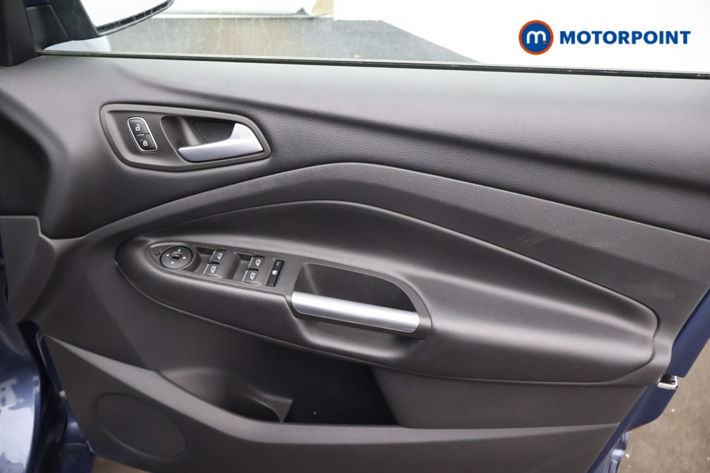 Ford Kuga St-Line Manual Diesel SUV - Stock Number (1649836) - 13th supplementary image