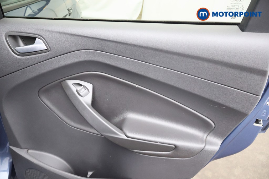 Ford Kuga St-Line Manual Diesel SUV - Stock Number (1649836) - 18th supplementary image