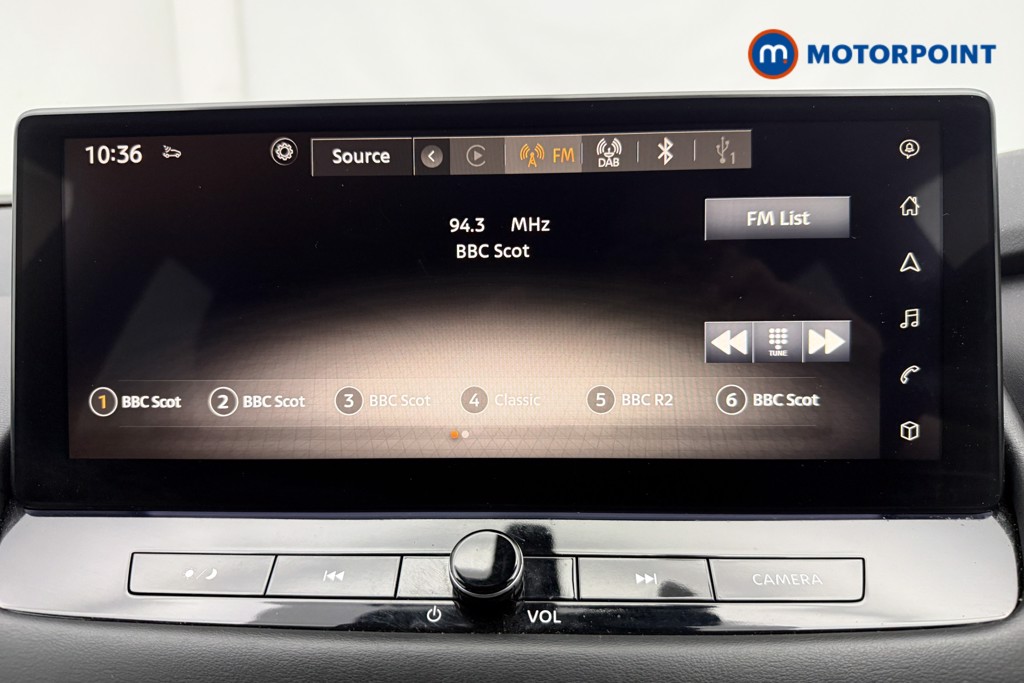 Nissan Qashqai N-Connecta Manual Petrol SUV - Stock Number (1651182) - 4th supplementary image