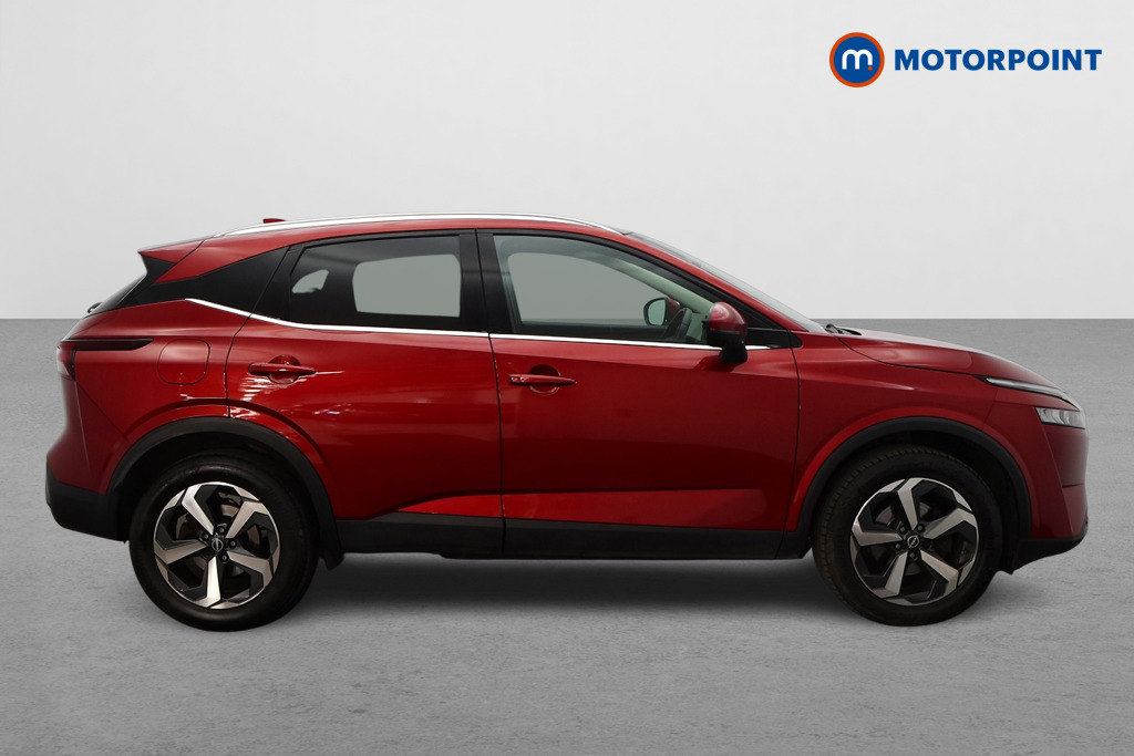 Nissan Qashqai N-Connecta Manual Petrol SUV - Stock Number (1651182) - Drivers side