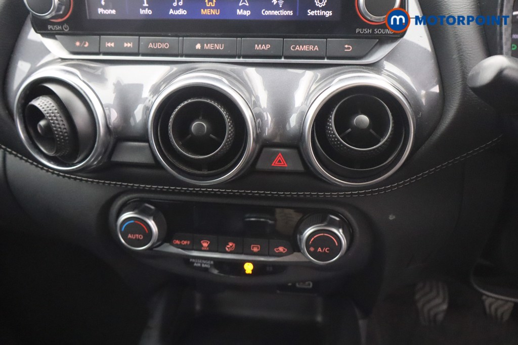 Nissan Juke N-Connecta Manual Petrol SUV - Stock Number (1652363) - 3rd supplementary image