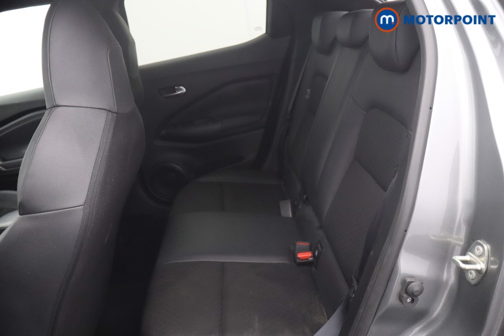 Nissan Juke N-Connecta Manual Petrol SUV - Stock Number (1652363) - 11th supplementary image