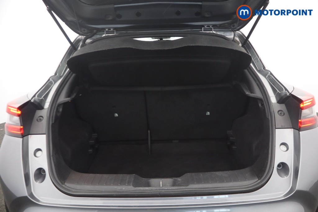 Nissan Juke N-Connecta Manual Petrol SUV - Stock Number (1652363) - 12th supplementary image