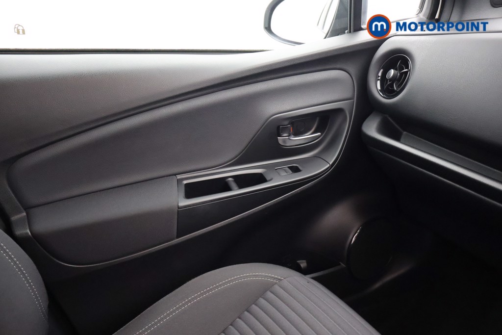 Toyota Yaris Y20 Automatic Petrol Hatchback - Stock Number (1652827) - 13th supplementary image