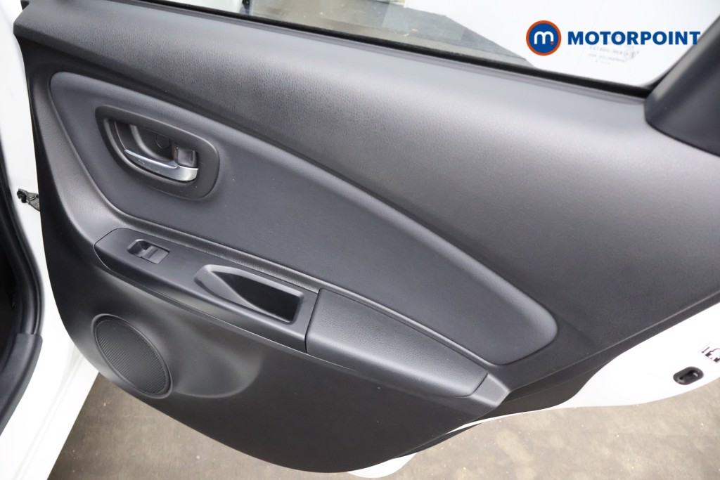 Toyota Yaris Y20 Automatic Petrol Hatchback - Stock Number (1652827) - 19th supplementary image