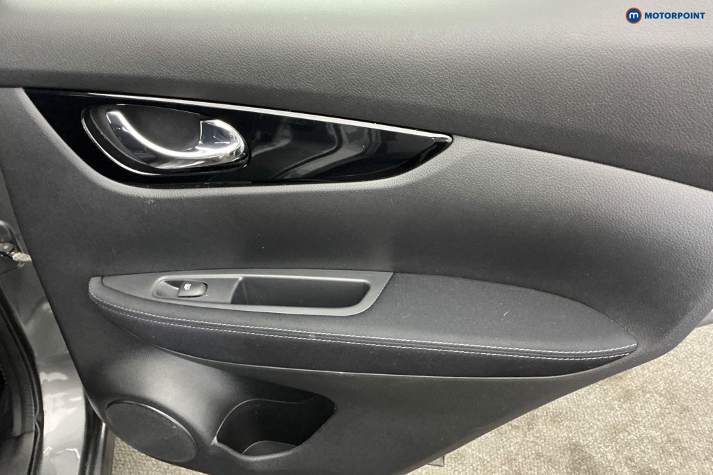 Nissan Qashqai Acenta Premium Automatic Petrol SUV - Stock Number (1653069) - 27th supplementary image