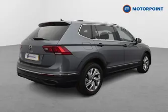Volkswagen Tiguan Allspace Life Automatic Petrol SUV - Stock Number (1653840) - Drivers side rear corner